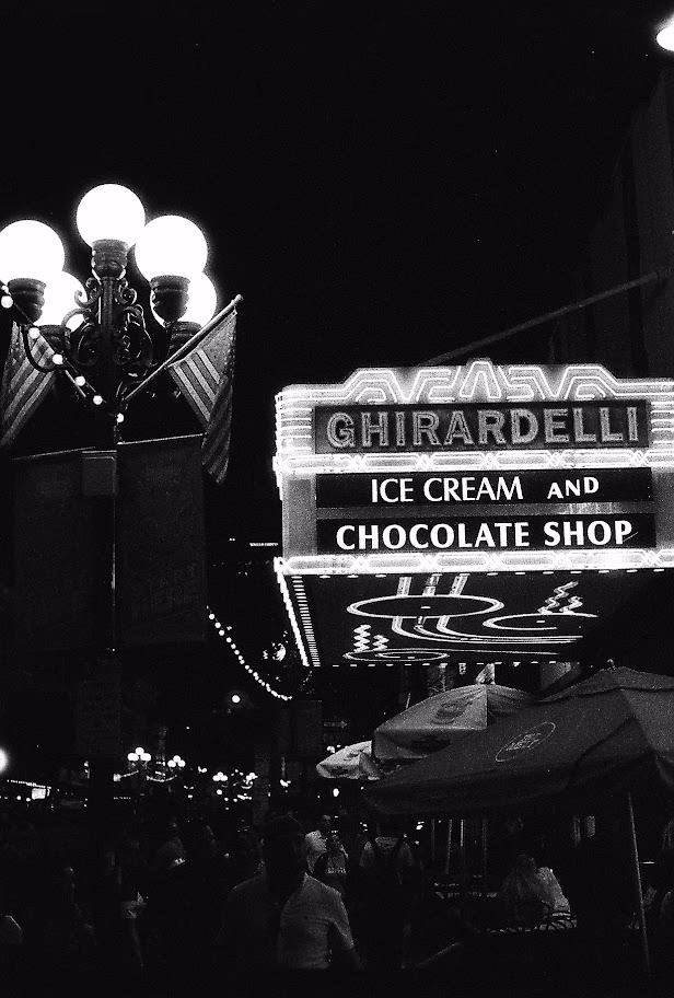 Image from Ilford Delta 3200 album
